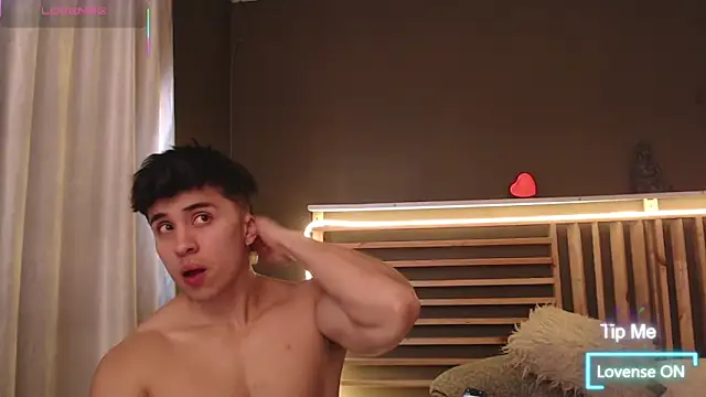 PaulEvens online show from 12-01-25, 01:34