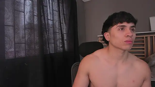 PaulEvens online show from 03-05-26, 01:19