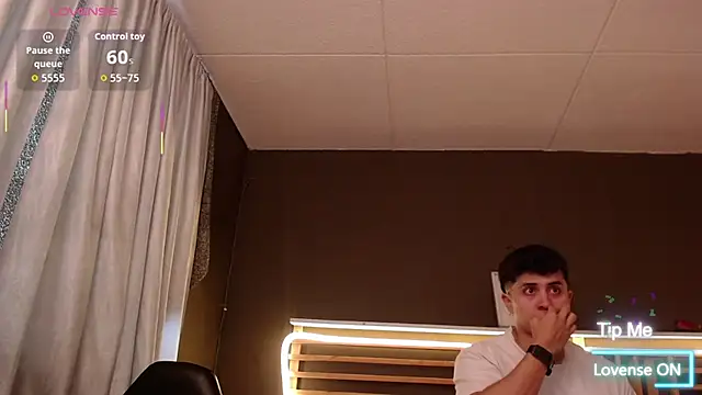 PaulEvens online show from 10-25-25, 01:12