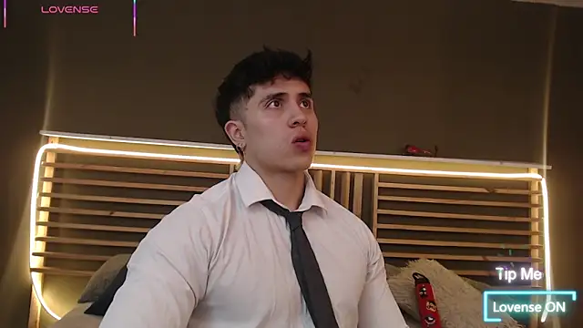 PaulEvens online show from 11-20-25, 01:34