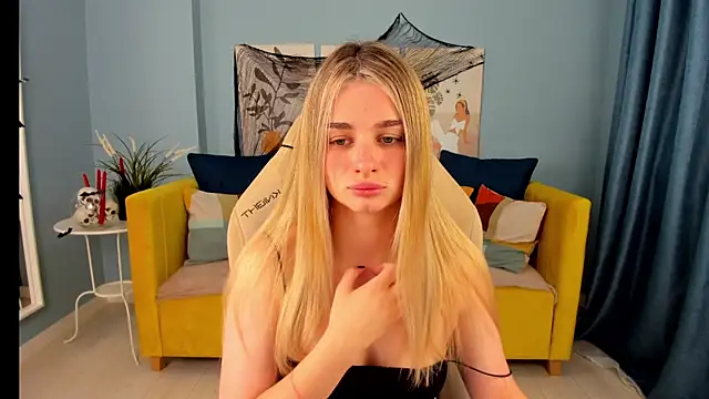 SweetyLicky online show from 10-23-25, 04:05