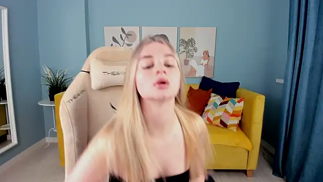 SweetyLicky online show from 10-17-25, 04:53