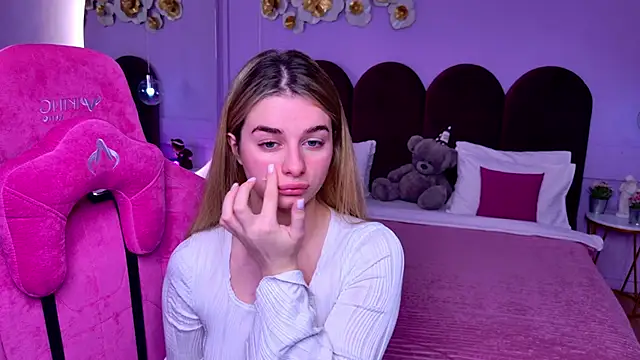 SweetyLicky online show from 11-25-25, 04:18