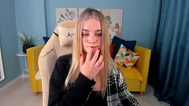 SweetyLicky online show from 10-11-25, 04:08