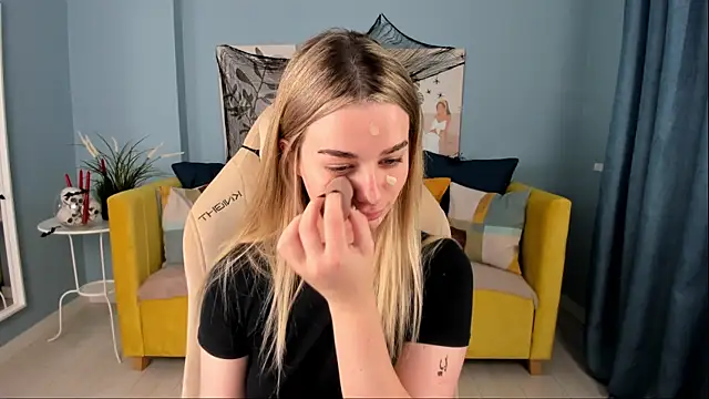 SweetyLicky online show from 10-26-25, 04:07