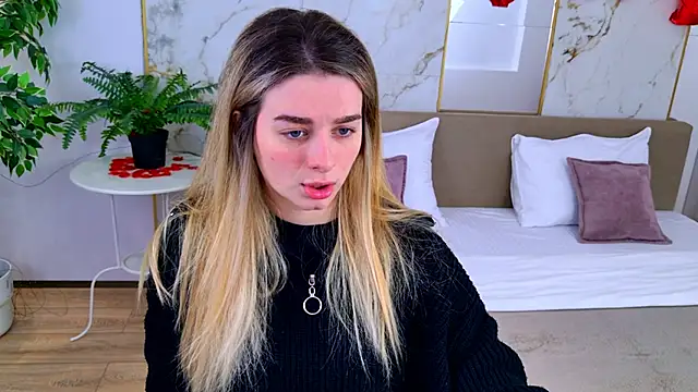 SweetyLicky online show from 02-15-26, 04:06