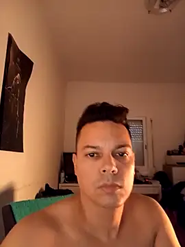 Snapshot of rayolexxx chatting on 10-04-25, 01:45 rayolexxx online show from 10-04-25, 01:45