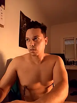 Snapshot of rayolexxx chatting on 09-20-25, 12:21 rayolexxx online show from 09-20-25, 12:21