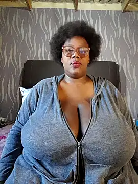 BoobsQueen46K online show from 06-11-26, 01:52