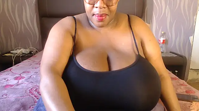 BoobsQueen46K online show from 07-06-26, 01:29