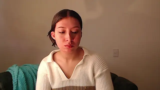Snapshot of -Ivonny chatting on 10-07-25, 01:28 -Ivonny online show from 10-07-25, 01:28