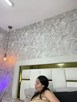 MiaFarkash online show from 05-13-26, 06:26