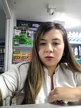 Sophie del Castillo online show from 10-24-25, 01:15