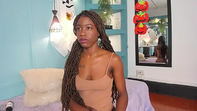 MichellePose online show from 10-08-25, 12:39