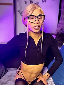 Katy bratz  online show from 01-17-26, 04:38