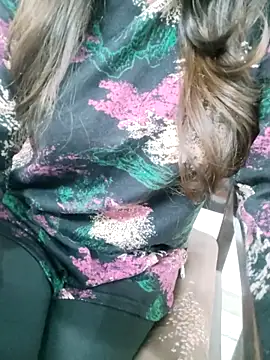 Kayna Rawat online show from 12-23-25, 10:14