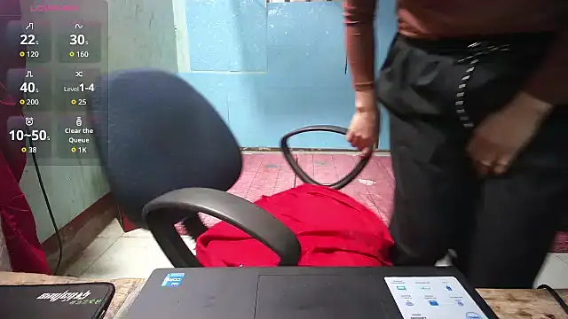 Xue weng online show from 11-13-25, 10:35