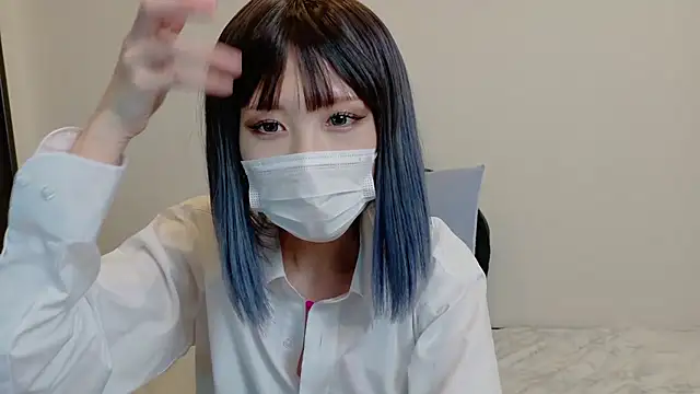 sarina at online show from 05-06-26, 04:38