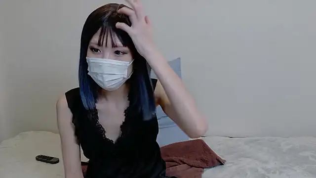 sarina at online show from 05-17-26, 09:31