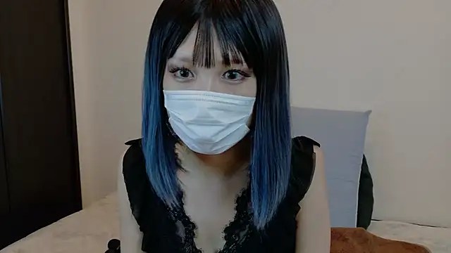 sarina at online show from 11-17-25, 09:24