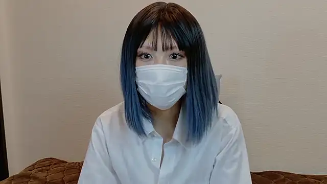 sarina at online show from 11-25-25, 04:24