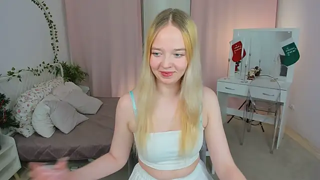 BellaMontgomery online show from 12-21-25, 12:07