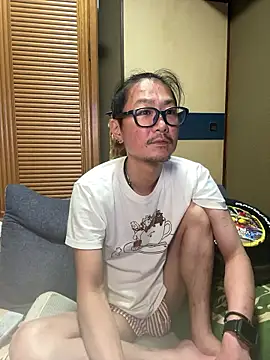 Snapshot of uta002418 chatting on 06-26-26, 03:40 uta002418 online show from 06-26-26, 03:40