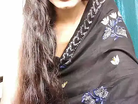 ROSE GOLDE online show from 09-14-25, 05:02