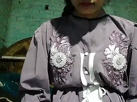 ROSE GOLDE online show from 10-28-25, 11:20