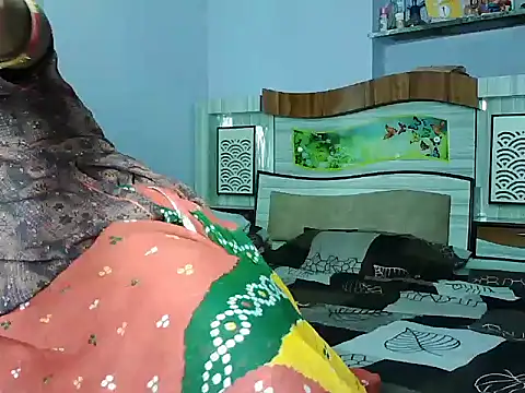 ROSE GOLDE online show from 06-10-26, 02:51