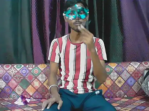 Snapshot of horny__couple_ chatting on 09-17-25, 04:42 horny couple online show from 09-17-25, 04:42