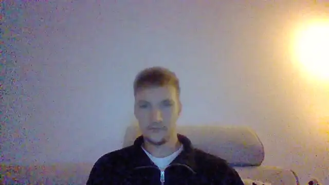 Snapshot of BronBreakerXL chatting on 10-10-25, 05:14 BronBreakerXL online show from 10-10-25, 05:14