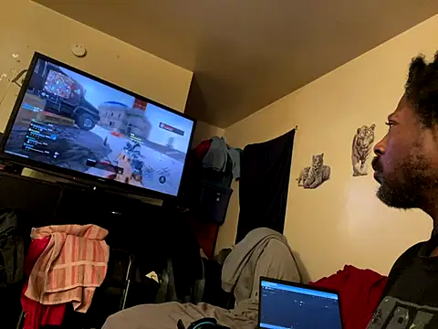 viceutk1 online show from 09-28-25, 03:46