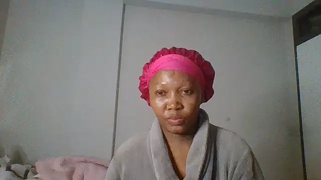 Snapshot of CouplesX96xx chatting on 05-02-26, 09:53 CouplesX96xx online show from 05-02-26, 09:53
