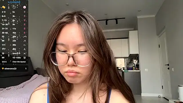 Wow Akemi online show from 09-29-25, 09:38