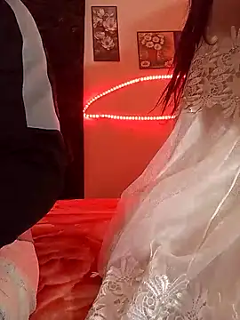 hot-twin online show from 12-20-25, 08:01