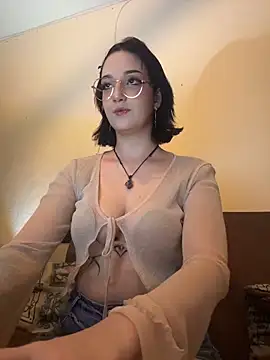 Snapshot of AliceSweet10 chatting on 02-22-26, 05:10 AliceSweet10 online show from 02-22-26, 05:10