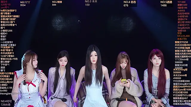 EYgirl222 online show from 03-17-26, 07:22