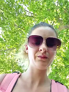 Melly4You online show from 05-25-26, 01:32
