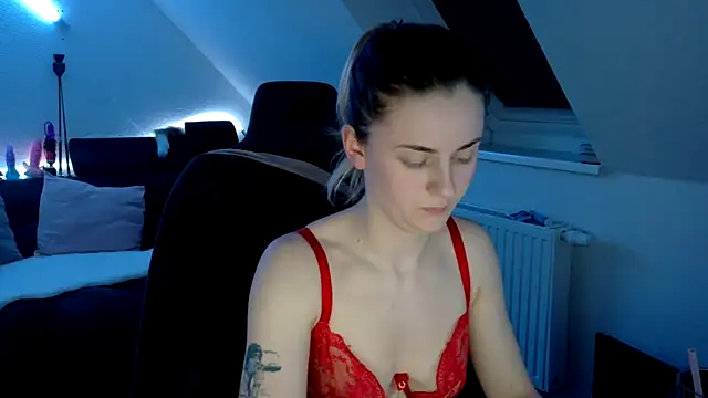 Melly4You online show from 04-08-26, 10:11