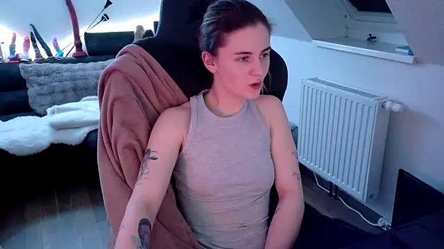 Snapshot of Melly4You chatting on 03-01-26, 11:16 Melly4You online show from 03-01-26, 11:16