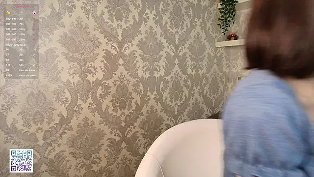 Snapshot of Fire_katie chatting on 10-16-25, 04:04 Fire katie online show from 10-16-25, 04:04