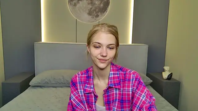 4example Chloe online show from 04-04-26, 05:25