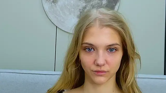 4example Chloe online show from 03-01-26, 10:48