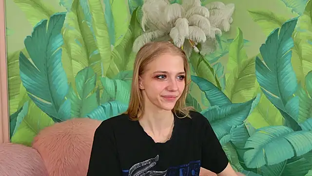 4example Chloe online show from 03-29-26, 05:42