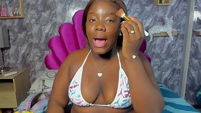 Snapshot of TANISHA_HILL chatting on 09-16-25, 07:37 TANISHA HILL online show from 09-16-25, 07:37