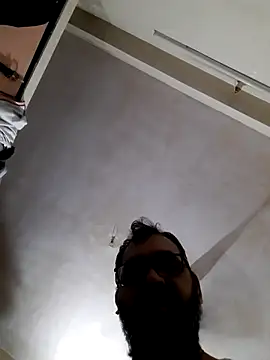 Hot-boy077 online show from 02-12-26, 06:29