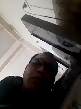 Hot-boy077 online show from 10-05-25, 07:04