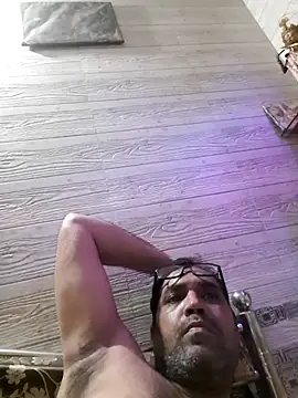 Hot-boy077 online show from 04-14-26, 02:22