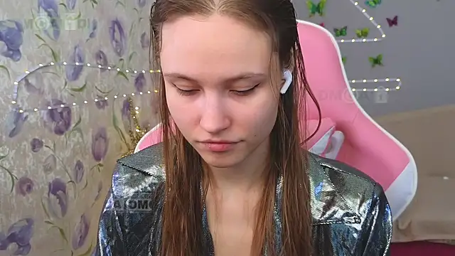 Armurra15 online show from 04-26-26, 05:49